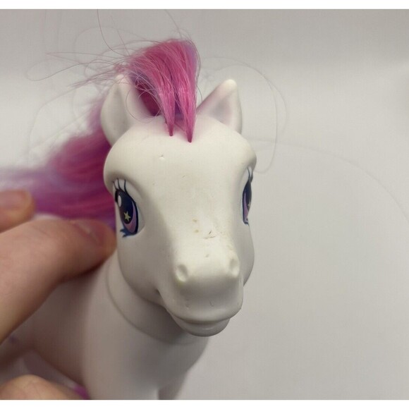 My Little Pony MLP Winterberry G3 Jewel Brushable Single Magnet Hoof Hasbro 2003 - Picture 6 of 6